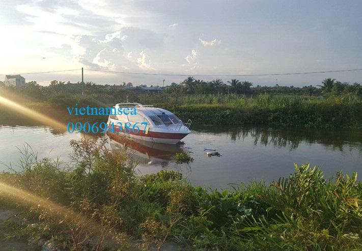 ĐÓNG MỚI CANO 15 CHỖ NGỒI Ở THÀNH PHỐ HÀ NỘI 
