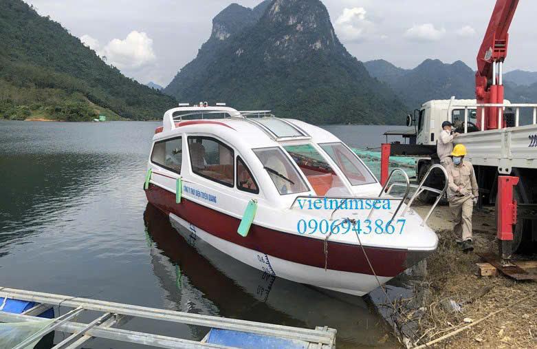 Cung cấp dịch vụ sửa chữa cano cho Công ty Thủy điện Tuyên Quang.