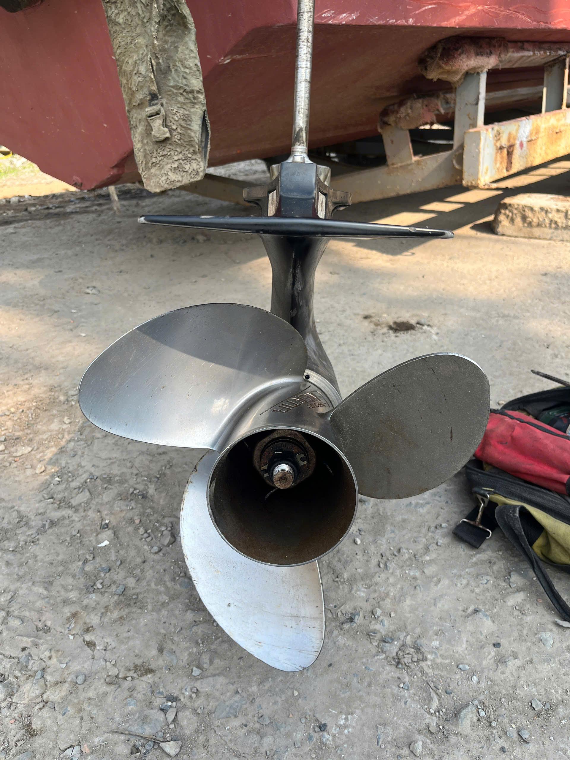 CHÂN VỊT CA NÔ BỊ CONG, MẺ – NGUYÊN NHÂN & GIẢI PHÁP KHẮC PHỤC HIỆU QUẢ TẠI TP.HCM | VIETNAMSEA