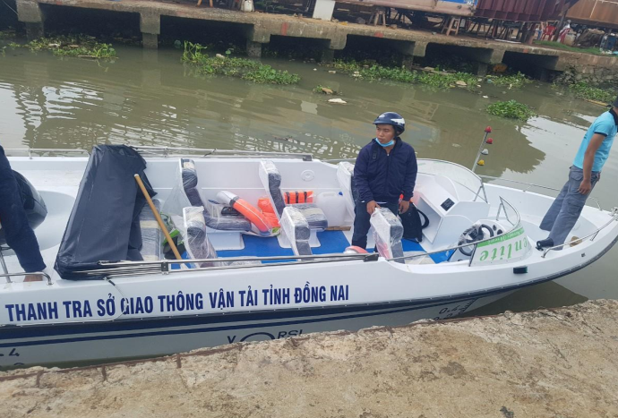 ĐÓNG MỚI CA NÔ CÔNG TÁC 10 CHỖ – DỰ ÁN THANH TRA SỞ GTVT ĐỒNG NAI | VIETNAMSEA