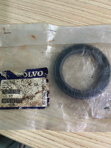 Phớt trục cam Volvo Penta mã 3862262 – Giữ kín dầu, bảo vệ động cơ bền bỉ