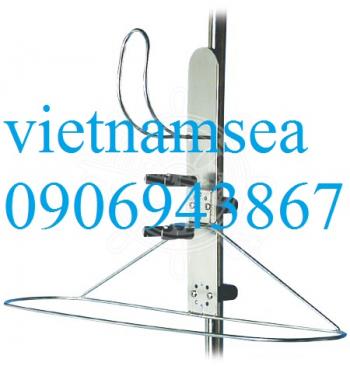 Telescopic bracket for ring lifebuoys